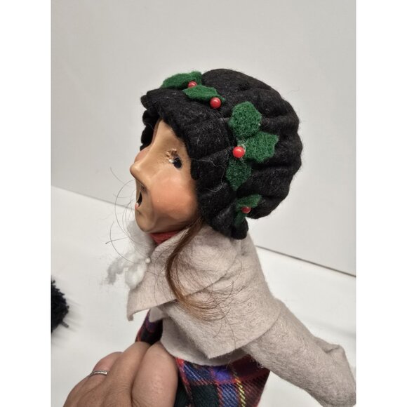 Vintage Byers Choice Ice Skater Numbered 53/100 & Signed  **READ DESCRIPTION - Picture 9 of 9